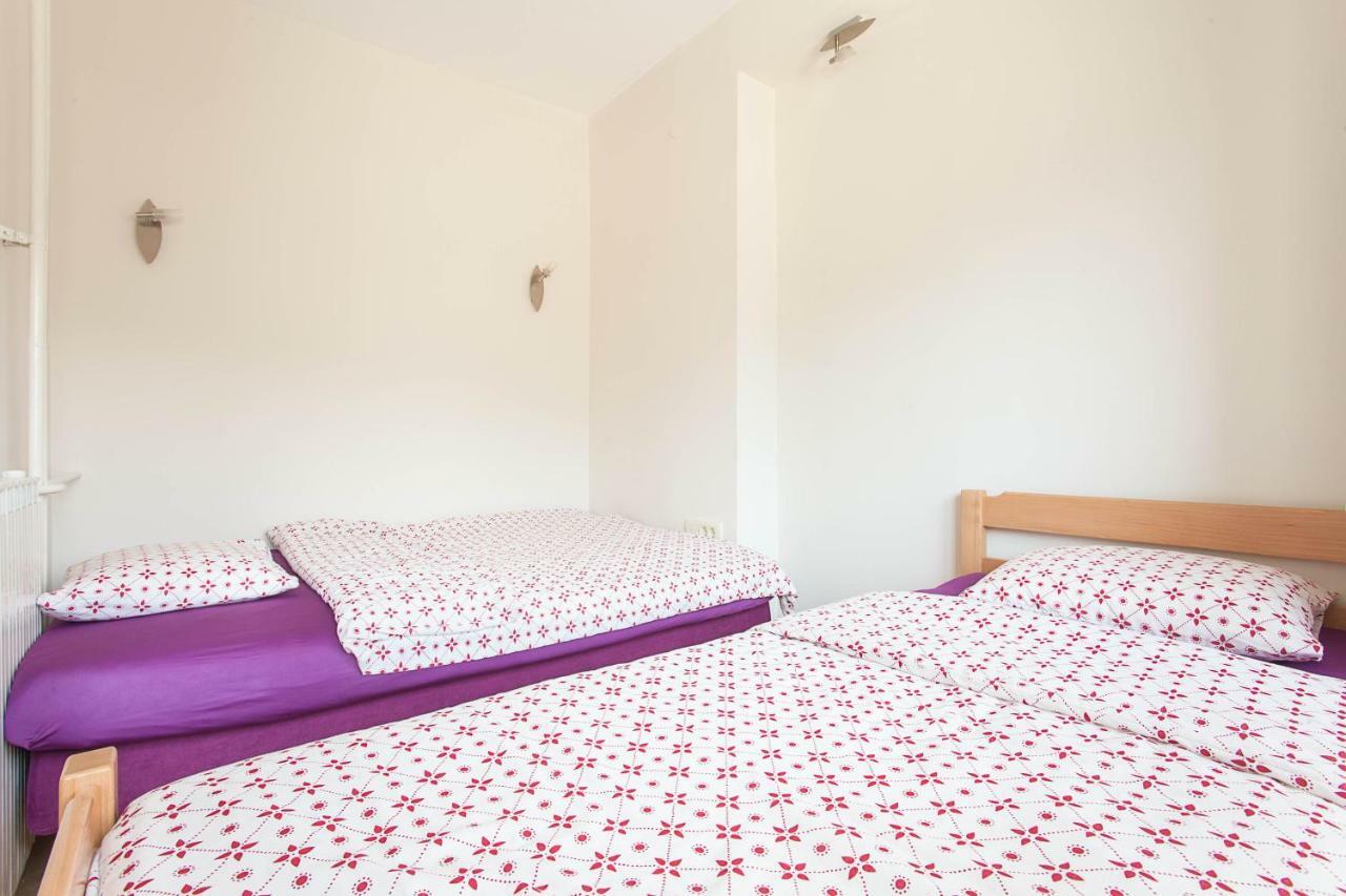 White Apartment Skopje Bagian luar foto